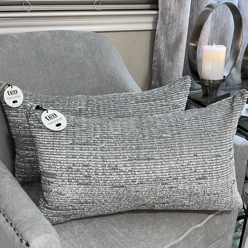 2-NWT CALLISTO HOME METALLIC DESIGN DECORATIVE PILLOWS